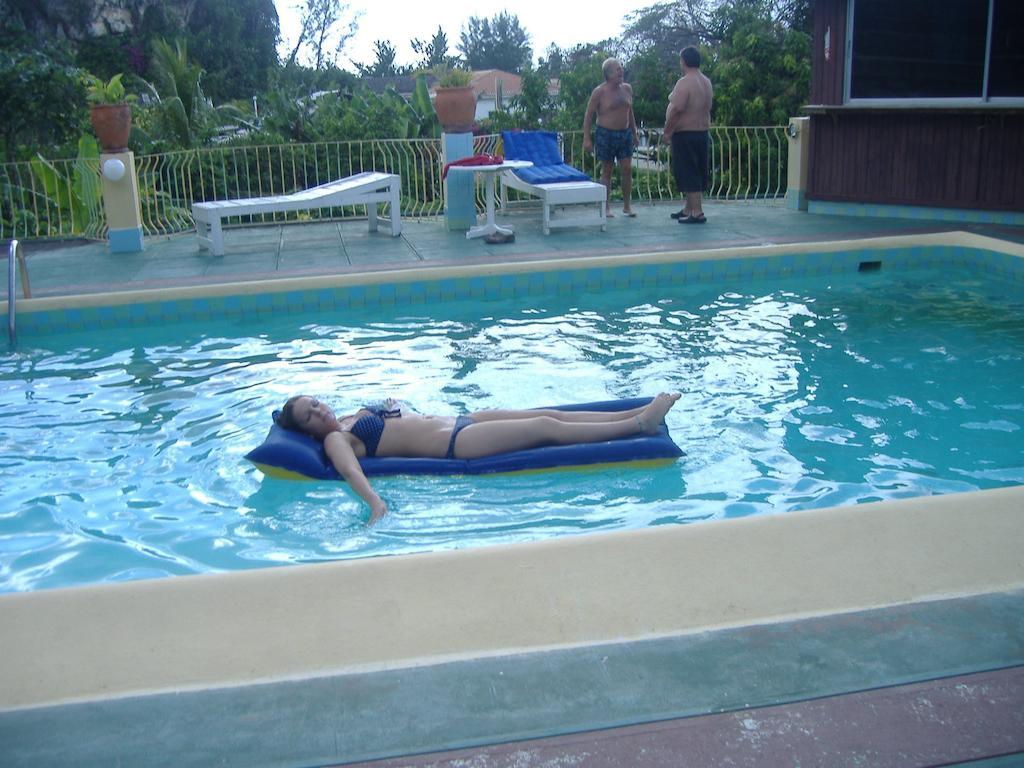 Eddies Tigress 2 Negril Esterno foto
